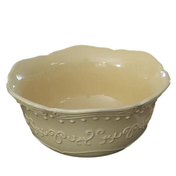 Temp-Tations Vintage Grace 2QT Embossed Yellow Ceramic Bowl Scalloped Edge - Picture 1 of 6